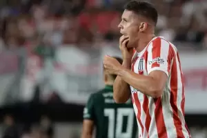 Le dieron un brutal codazo a Guido Carrillo en Estudiantes-Sarmientos y perdi tres dientes