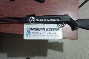 Enfrent a los acosadores de su hija de 12 aos y le apuntaron con un arma en la cabeza