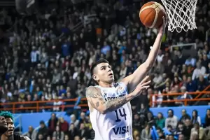 La seleccin argentina de bsquet se juega el boleto al Mundial con dos figuras que llegaron inesperadamente al pas