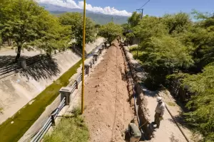 Realizan obras de saneamiento en barrio Eva Pern