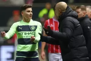 Manchester City le gan 3-0 al Bristol con Julin lvarez de titular y avanz a los cuartos