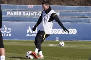 Messi se entrena con el PSG tras el ataque al supermercado en Rosario