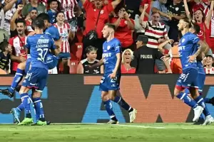 Unin derrot a Estudiantes y sum su primer triunfo en el torneo