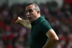 Abel Balbo est en la cuerda floja y peligra su continuidad en Estudiantes