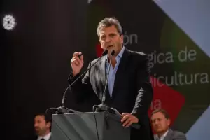 Massa anunci en la Fiesta de la Vendimia que habr un "dlar vino" desde abril