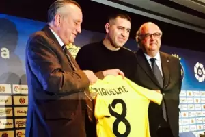 Juan Romn Riquelme vuelve a jugar al ftbol: asistir al Partido de Leyendas del Villarreal