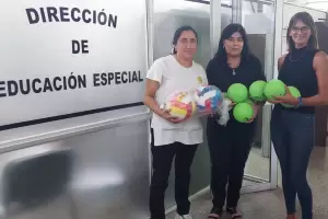 La Escuela de Educacin Especial N 10 "Bicentenario de la Patria" recibi elementos deportivos