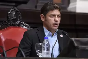 Axel Kicillof dio a entender que ir por la reeleccin y conden la proscripcin de Cristina Kirchner