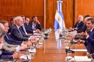 El Gobierno cerr� un acuerdo con los bancos y posterg� los vencimientos de deuda en pesos hasta 2024