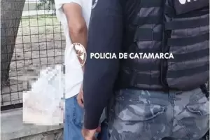 La amenaz de muerte, intent escaparse y la Polica lo atrap