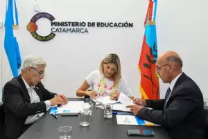 Firman convenio con la UNCA para el dictado de la carrera de Arquitectura