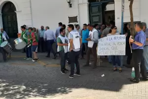 Protesta de judiciales frente a la Corte de Justicia