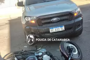 Siniestro vial: un motociclista result lesionado tras chocar con una camioneta