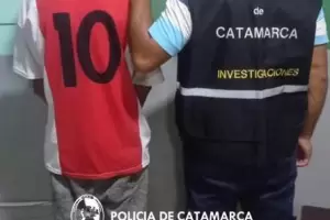 Detienen a dos hombres requeridos por la justicia