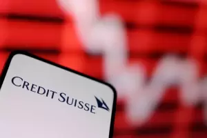 Fuerte ca�da de las acciones de Credit Suisse pese al rescate del Banco Nacional Suizo