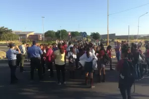 La protesta por el mal estado de las escuelas suma tres manifestaciones de estudiantes