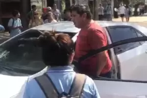 "Basta de atropellos": Estudiantes repudiaron el accionar de un automovilista contra la protesta de la Escuela Galndez