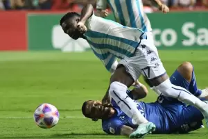 Racing venci 3-1 a Unin con un gol de Paolo Guerrero en Santa Fe