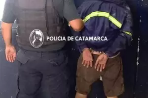 Fue sorprendido infraganti robando una motocicleta y termin aprehendido