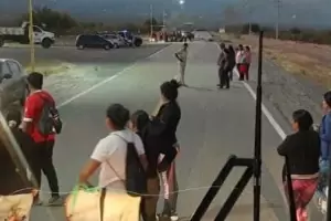 En Pomn y Valle Viejo, los padres protagonizan el reclamo por las escuelas