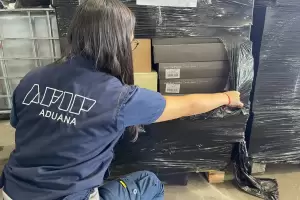 Frenaron el contrabando de m�s de 9200 botellas de vino de alta gama con destino a Brasil