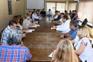 Educacin e Infraestructura y Obras Civiles dialogaron con equipos directivos de escuelas del Valle Central