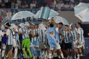 La Seleccin Argentina le dedic cantos a Francia y Brasil: "Un minuto de silencio..."