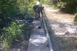 Lograron restituir el servicio de agua potable en la mayora de sectores afectados por la creciente