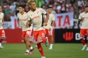 Con un equipo alternativo, River Plate super 4-3 a Universidad de Chile