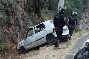 Un hombre termin internado, tras sufrir un siniestro vial en la Quebrada de Moreira