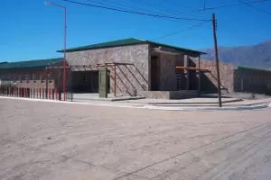 Dos graves hechos de violencia en una escuela: alumnos llevaron un arma blanca