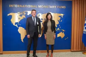 Massa se reuni con el FMI en busca del aval final a la revisin del 2022 y bajar la meta de reservas para 2023