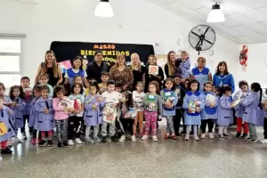 El JIN N 21 de La Merced recibi kits escolares, libros y guardapolvos