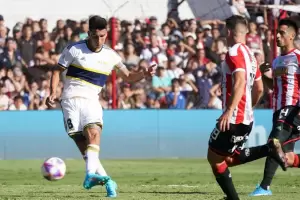 Boca venci 3-0 a Barracas Central tras la salida de Ibarra