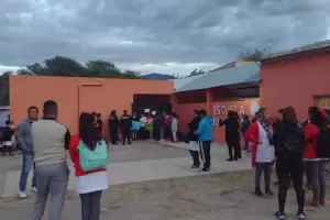 Toma de la Escuela Municipal n 1 de Santa Mara: la definicin del traspaso depende del Gobernador
