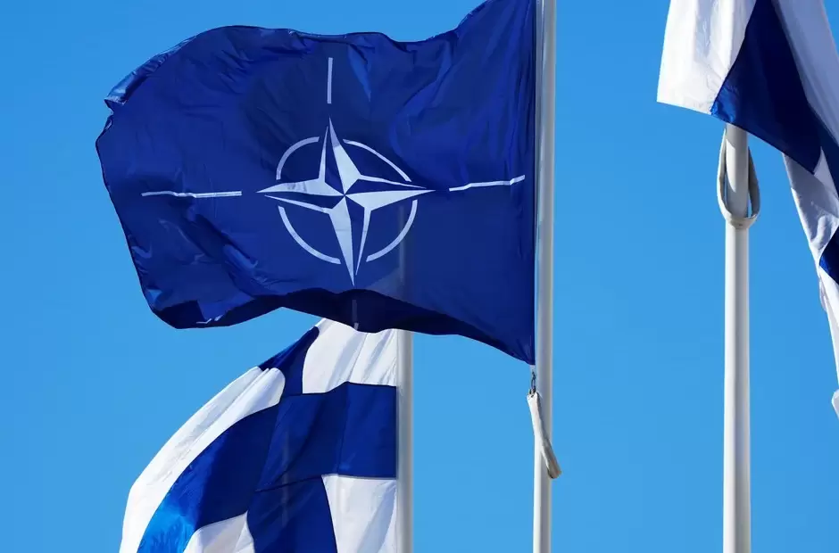 Bandera de Finlandia ingresa a la OTAN
