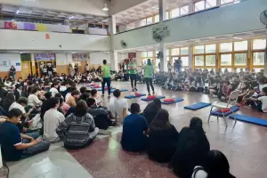 470 alumnos y docentes participaron del taller sobre RCP y Maniobra de Heimlich
