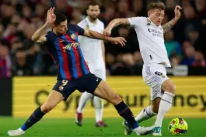 El Real Madrid aplast 4-0 al Barcelona y se clasific a la final