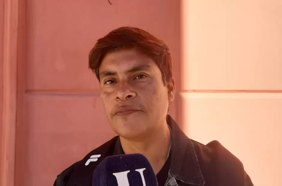 Daniel C�rdoba, vendedor en la Catedral (Foto: Mauricio Espinoza/ Diario La Uni�