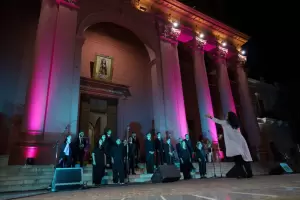 El concierto del Coro de la ciudad fue aclamado en el Paseo de la Fe