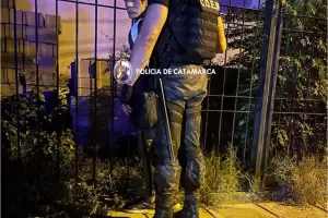 Entraron a un domicilio a robar y uno de los delincuentes fue atrapado por la Polica