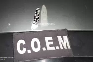 Fue sorprendido mientras cometa un ilcito dentro de un auto