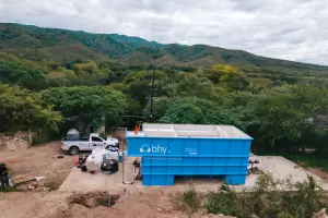 Avanza la instalacin de la primera planta compacta para potabilizar el agua en Huaycama