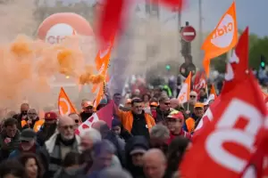 Otra jornada de furia y marchas en Francia en vsperas de una decisin judicial sobre la reforma jubilatoria