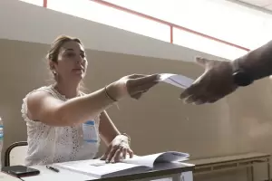 Ro Negro elige al sucesor de Arabela Carreras, la actual gobernadora