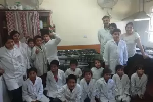 Entregaron una cocina industrial a la Escuela N207 de Ampolla