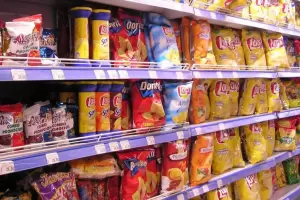 Atencin: ANMAT prohibi una marca de snacks por no cumplir con las normas