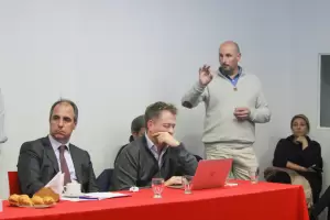 "La UCR se compromete a gobernar y dar soluciones a los argentinos"