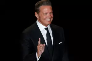 Un periodista asegur que Luis Miguel envi a dobles a cantar por l en Argentina
