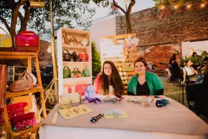 La Feria de Dise�o llen� de color y creatividad la Casa de la Cultura